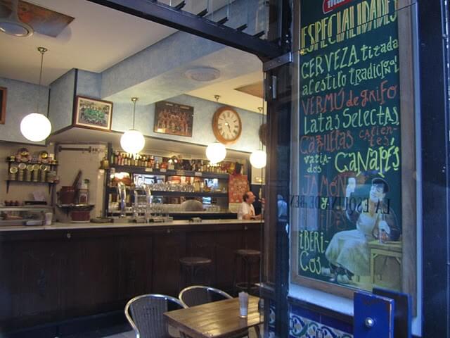 La esquina de Benja, a typical tapas bar of Chamberi